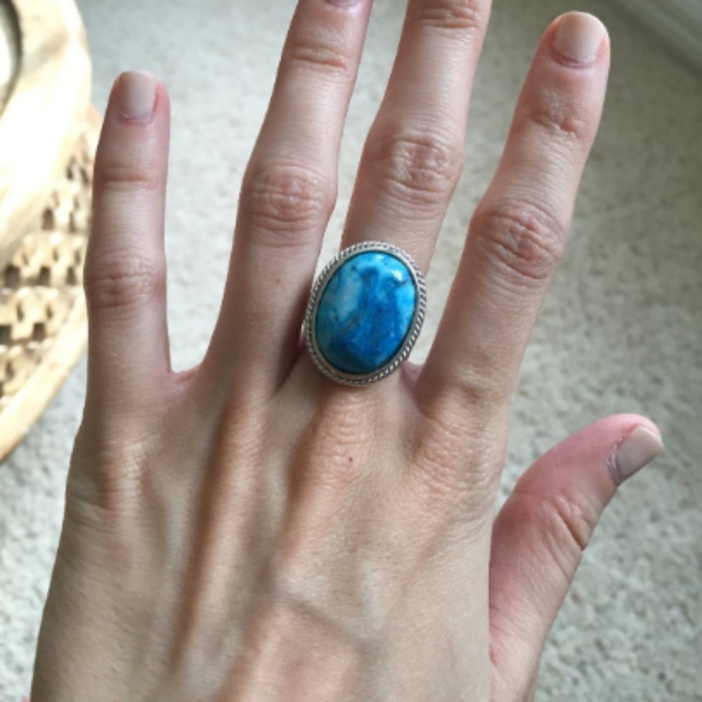 Oval Turquoise Ring